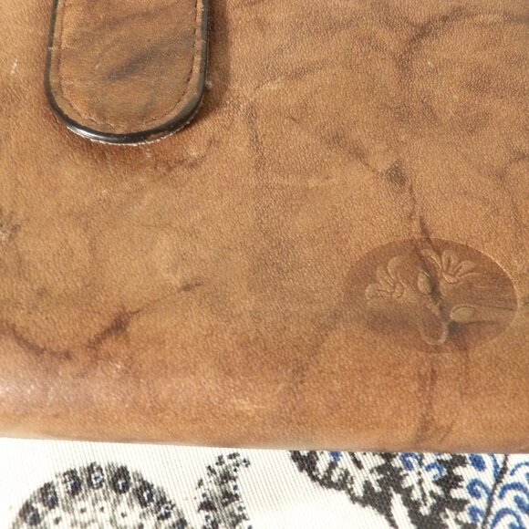 Buxton Leather Wallet - Picture 2 of 9